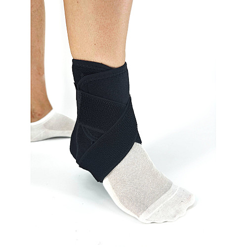 Бандаж на голеностопний суглоб MED1 TJ-606 Універсальний Black