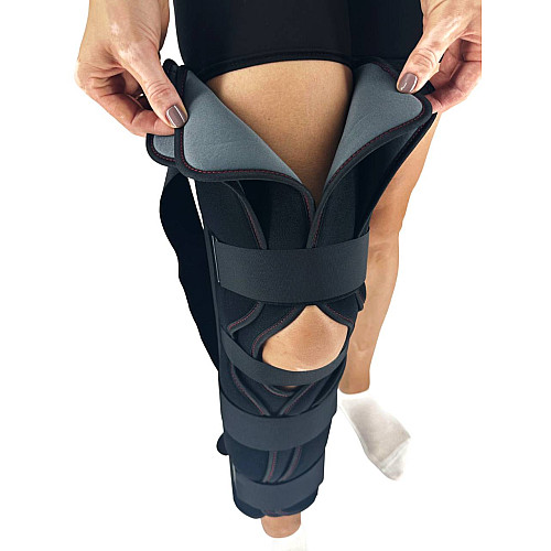 Бандаж на колінний суглоб MED1 TJ-508(2) L Чорний