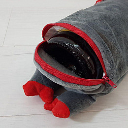 Чехол под шампанское Zolushka Поросенок Хосе в красном 35см (ZL452)