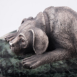 Серебряная фигура ручной работы Собака отдыхает сер00005 Оникс