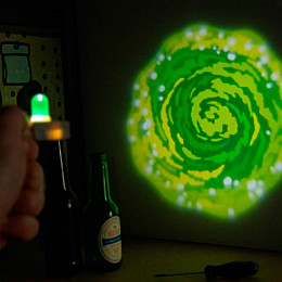 Брелок Bioworld портальная пушка Рика Rick and Morty (18564)