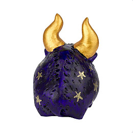 Фигурка гипсовая Netsuke Бычок 5,5x5,7x4 см Фиолетовый (25508)