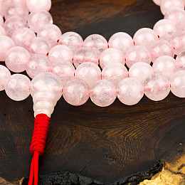 Четки из натурального камня Swayambhu ST Розовый кварц 108 бусин 8.5 мм (27163)