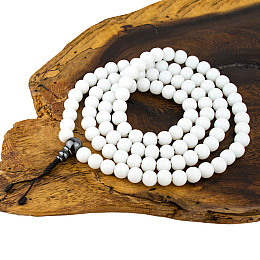 Четки мала из натурального камня Молочный агат Swayambhu ST 108 бусин 8.6 мм (27181)