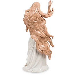 Фарфоровая Статуэтка Романтичная леди Pavone AL32017