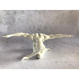 Статуетка декоративна Atlet 13,5 х40 см Unicorn Studio AL86327