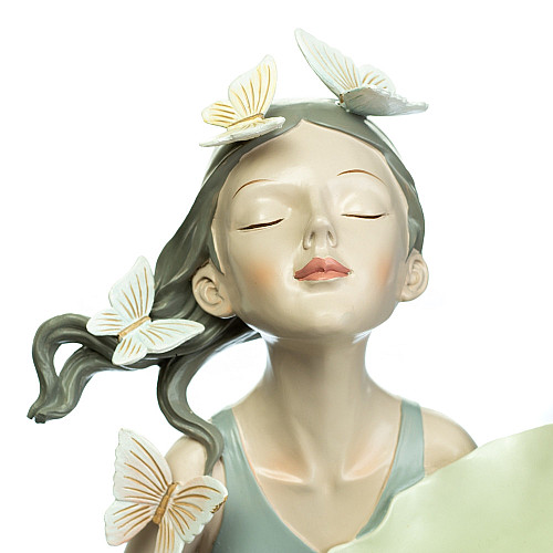 Фігурка Дівчина Girl in gray 32х20х13 см Lefard AL97900 Білий