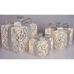 Набір декоративних подарунків - 3 коробки 15х20см, 20х25см, 25х30см з LED-підсвіткою, білий з сріблом BonaDi DP69599