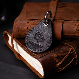 Кожаний брелок-тримач для Apple AirTag GRANDE PELLE 11616 Чорний