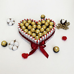 Подарочный набор на день рождения PRO 27*24 см 63 шт