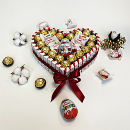 Подарок из конфет на день рождения PRO 27*24 см 62 шт