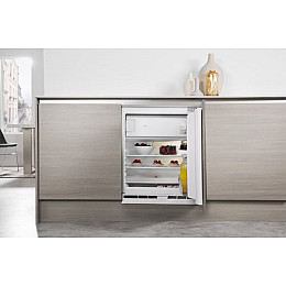 Холодильник с морозильной камерой Whirlpool ARG 590/A+