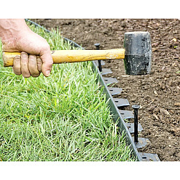 Садовий універсальний бордюр 10м Gartec коричневий (+20 кілків для фіксації)