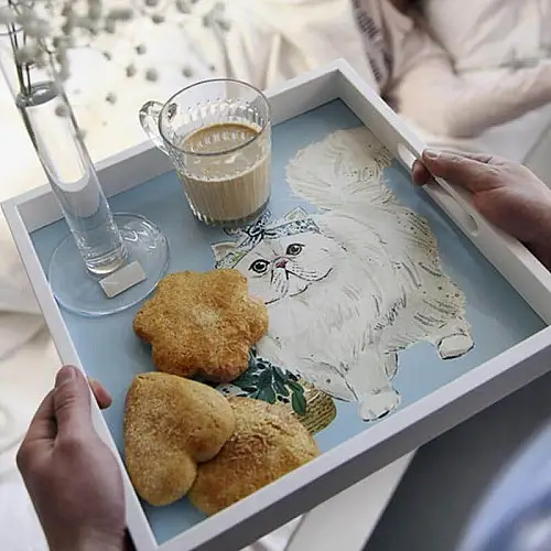 Деревянный поднос "Белая кошка"
