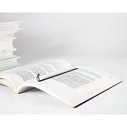 Закладка для книг "Серце в руці"