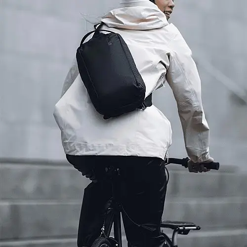 Рюкзак з однією лямкою Thule Tact Sling Black (чорний)