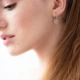 Серьги Сердечки в белом золоте с05940 Оникс