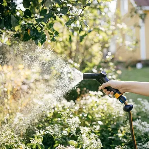 Пистолет-распылитель регулируемый Fiskars Solid (1070838)