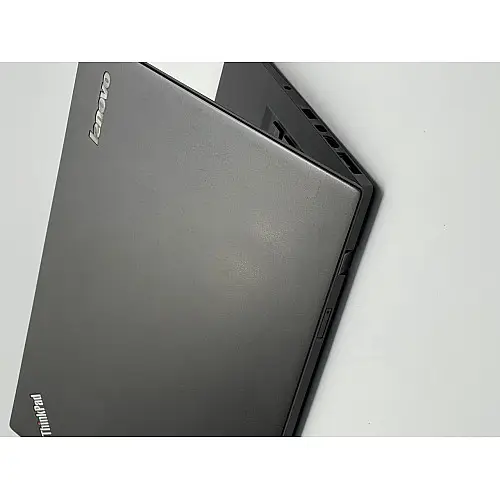 Ноутбук Lenovo ThinkPad X1 Carbon Gen 3 14 Intel Core i7 8 Гб 256 Гб Відновлений