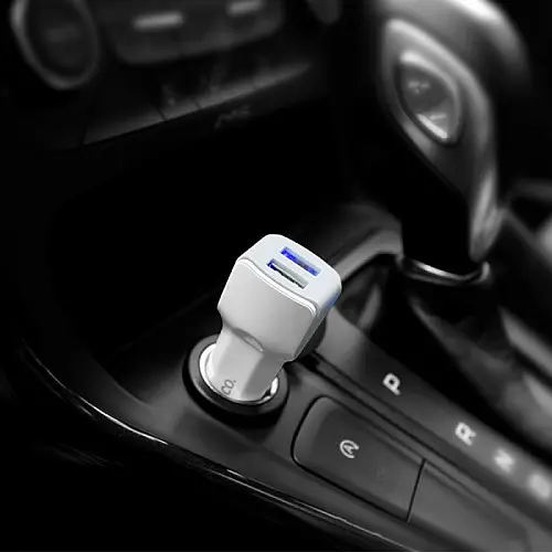 Автомобільне зарядне пристрій від прикурювача Hoco Z23 2xUSB 2.4A Біле