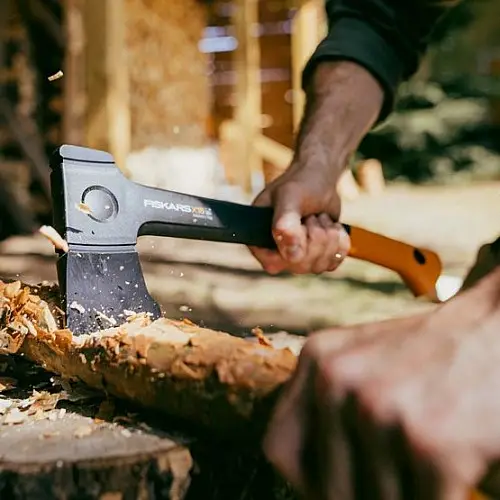 Топор універсальний Fiskars X-Series X18 S Universal (1069103)