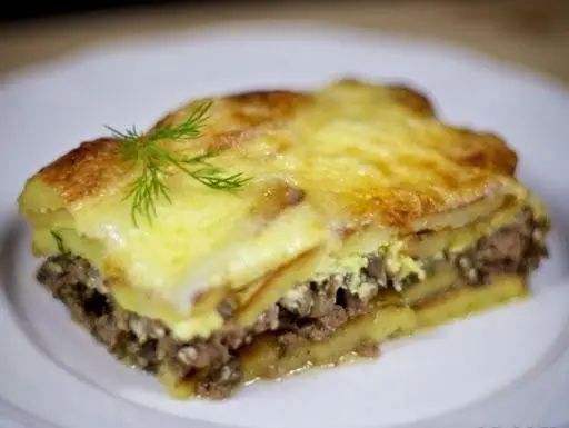 Картинка картошка с мясом на Новый год