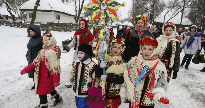 фото як відзначити новорічні свята