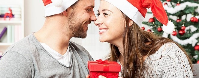 Что подарить жене на Новый год, необычные и оригинальные новогодние подарки 2023-2024 для жены - ритейл холдинг